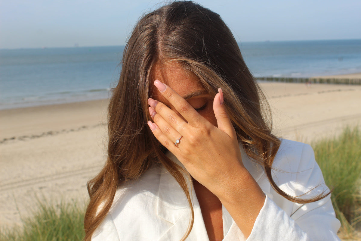 Giulia | Solid Gold Breast Milk Birthstone Ring
