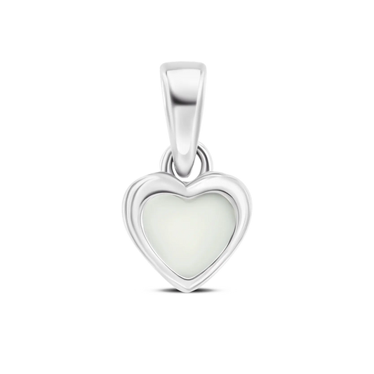 Silver Cara pendant: a small heart with a double rim and a white breast milk stone