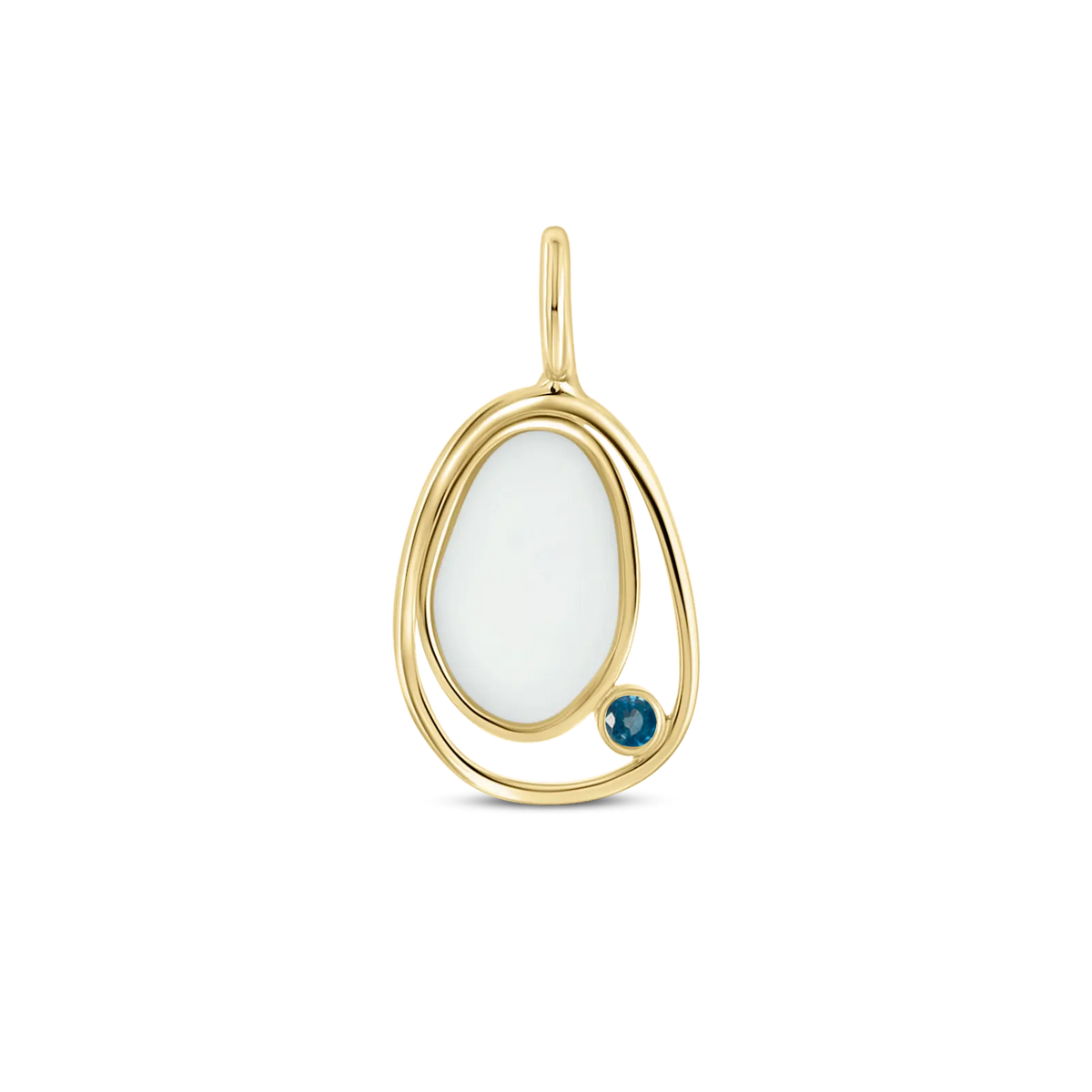 Danique pendant in yellow gold: a pebble-shaped breast milk stone in an open loop with a dark blue sapphire (September)