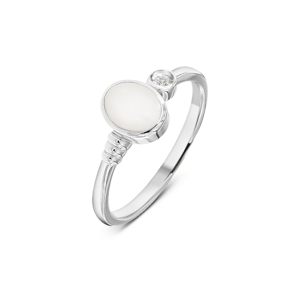 Silver Elisa breast milk ring with an oval milk stone, ribbed band detail and a clear cubic zirconia