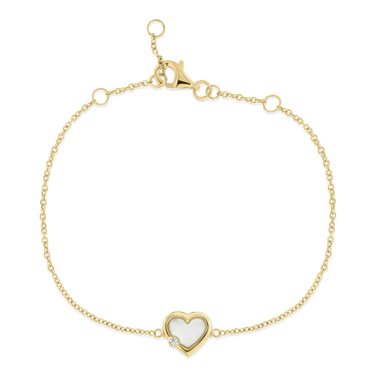 Esmée yellow gold breast milk bracelet with heart-shaped milk stone and small clear cubic zirconia on a fine chain