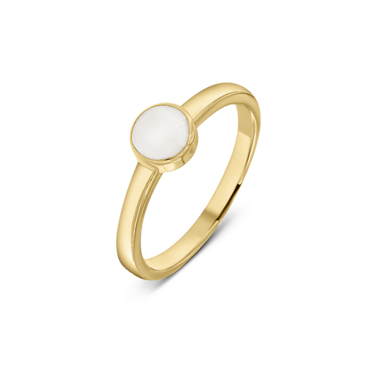 Lis breast milk ring in yellow gold with a round stone in a raised bezel